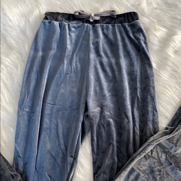 Two piece velour jumpsuit set - Picture 4 of 5